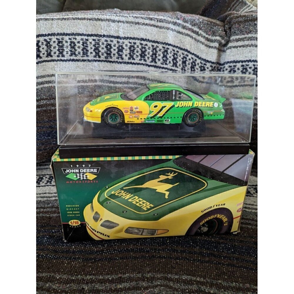 1996 Ertl #23 John Deere 1/18 Precision Scale Diecast Car display case + box
